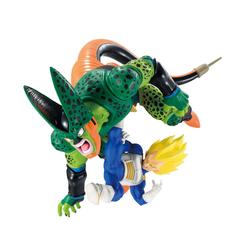 Vive el choque de titanes con la Figura Ichibansho Vegeta vs. Cell Dragon History II de Banpresto, una pieza de 17 cm que captura con detalle cinematográfico cada músculo tenso del príncipe Saiyan